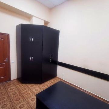 Михайла Грушевського просп., 171