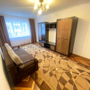 Івана Величковського вул., 22