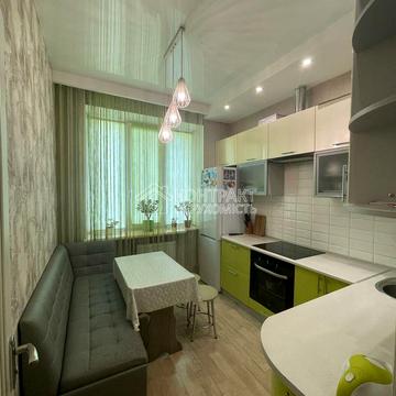 Семінарська вул. (Володарського), 46