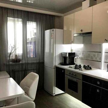 Продам 2к квартиру Роганский ж\м Кап. ремонт 3й эт\9ти. Ул. планировки