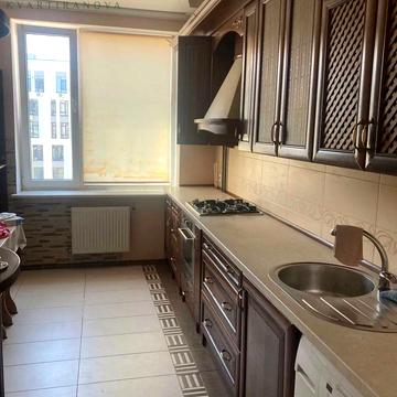 Пасічна вул., 167