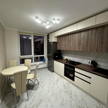 Степана Бандери вул., 15