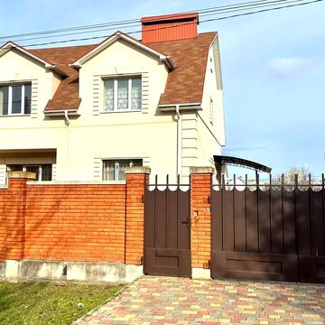 Молодіжна вул.