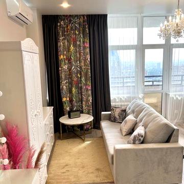 без % Панорама на Печерську , Коновальця 44 а, Печерськ, центр,