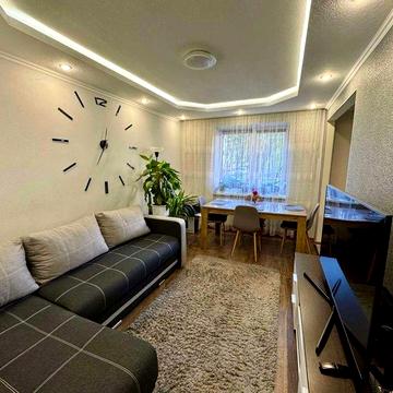 Продаж 3-кімнатної квартири.