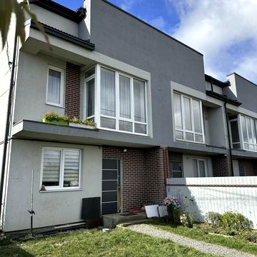 Дмитра Яворницького вул.