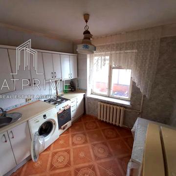 Романа Ратушного вул. (Волгоградська), 31