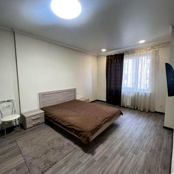 Сдам на Каманина 43 жемчужина  Аркадия низкий этаж