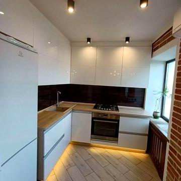 Здам  3-х квартиру з авторським ремонтом в Центрі