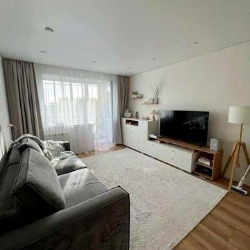 3 кімн. на вул. Сахарова академіка. Котовського.