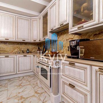 Квартира з ремонтом на Осокорках/ 160 м2/ 3 кім/ 7 поверх/ Метро/ Київ