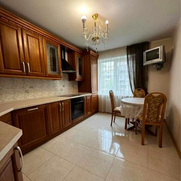 Петра Калнишевського вул. (Михайла Майорова), 7