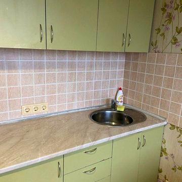 здам 1-но кімнатну Нова Дарниця вулиця. Санаторна