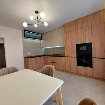 Гетьмана Мазепи вул., 175