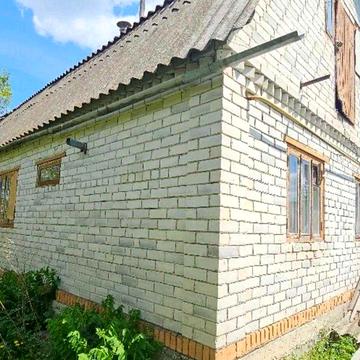 Продам будинок з земельною ділянкою