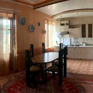 Трикімнатна квартира біля 5-ї школи 80 кв/м І КОД 39297