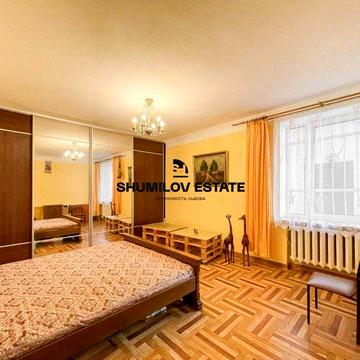 Продається простора 3-кім. квартира. Центр! Поряд парк І. Франка!