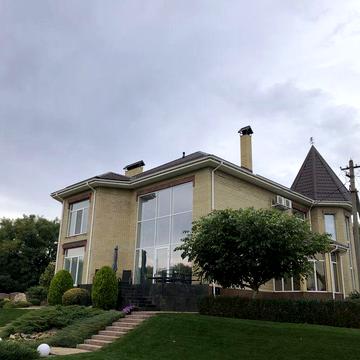 Продаж будинку та 18 соток землі