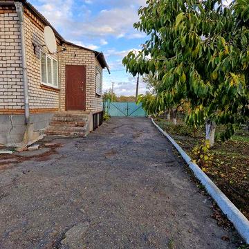 Продам в селищі Устинівка Кіровогр. олб. добротний будинок з укриттям