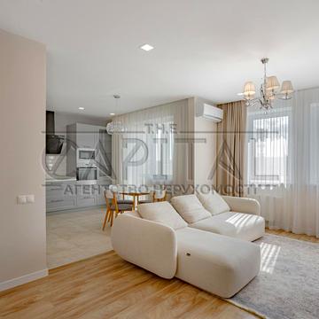 Андрія Аболмасова вул. (Панельна), 7