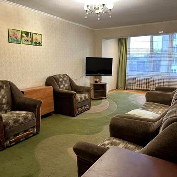 Сдам 3 кімнатну на Липківського37А