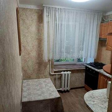 Здам 3х кімнатну квартиру з косметичним ремонтом в Центрі!