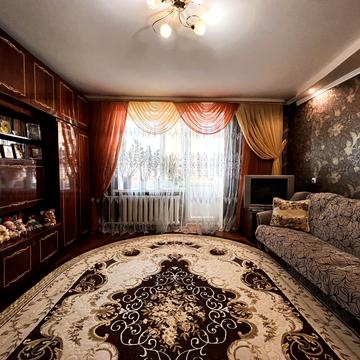 Ветеранів вул. (Артема), 9