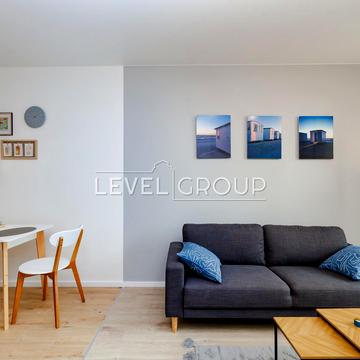 Кудрявська вул., 24а