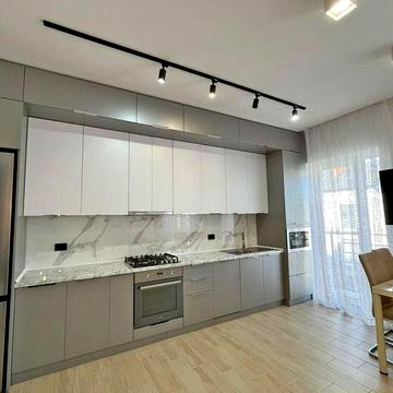 Продається крута велика трикімнатна квартира