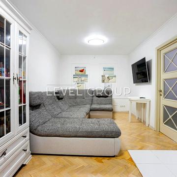 Митрополита Андрея Шептицького вул. (Анатолія Луначарського), 3-Б