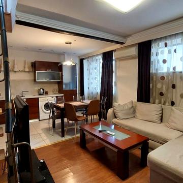 Дерибасівська вул., 19