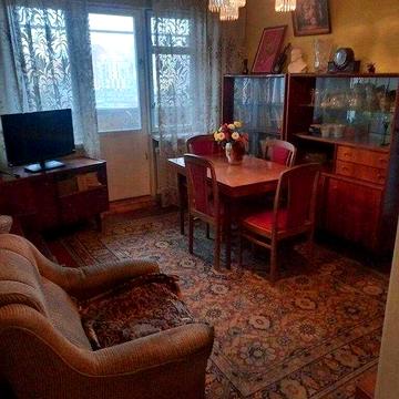 Продається  2-к квартира у Дніпровському районі , проспект Соборності