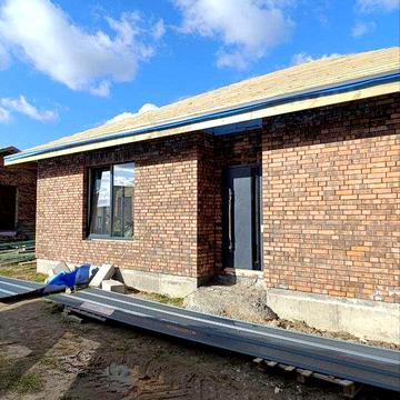 Дуплекс з ділянкою 2.5 сотки.