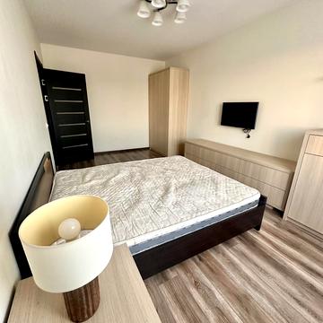 Межова вул., 23-Б