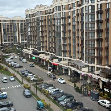 Молодіжна вул., 5