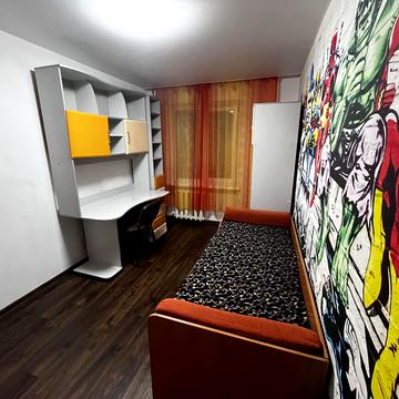 Академіка Янгеля вул., 7