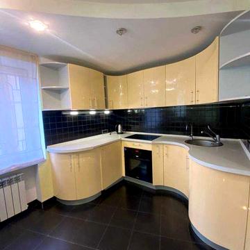 Сдам современную квартиру с ремонтом Небесной Сотни