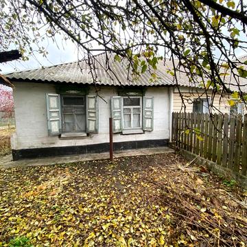 Стадіонна вул., 5