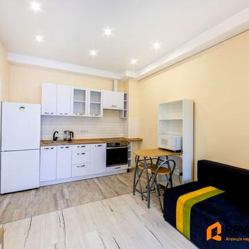 Михайла Максимовича вул. (Онуфрія Трутенка), 28-Д