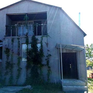 Продам добротный дом г.Змиев, с. Чемужовка