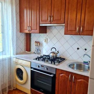 Продам 2 кімн. квартиру, Центр