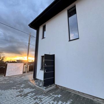 Лугова вул., 10/1