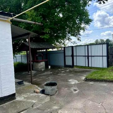 Будинок  газифікований з великою ділянкой
