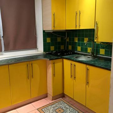 Шкільна вул., 11 с2