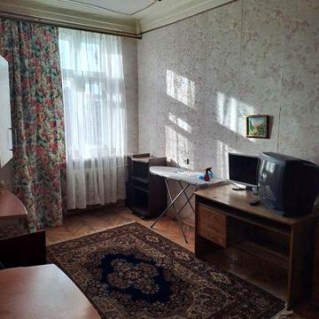 Оренда  2х кімнатної квартири (район дитячої поліклініки)