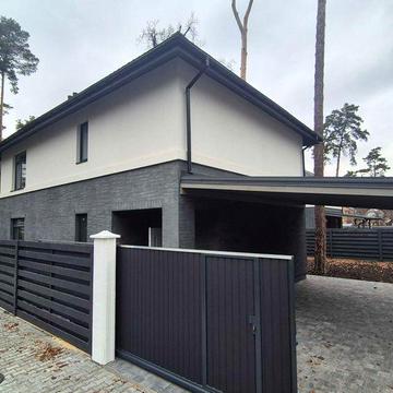 Сучасний будинок 150 м² з терасою 22 м² на 4,5 сотках землі в Бучі