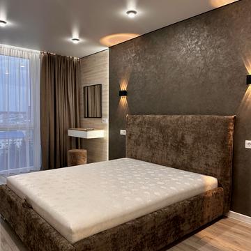 Богдана Хмельницького вул., 94