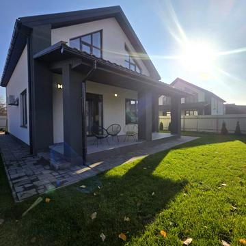 Леонтовича, 12