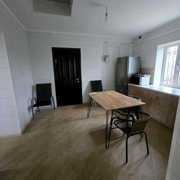 Продаж будинку зі зручностями с.Потоки .