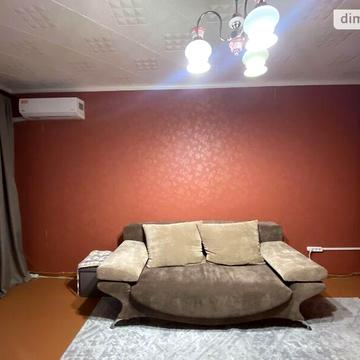 Довгострокова оренда 1к Квартира Незалежності України вулиця